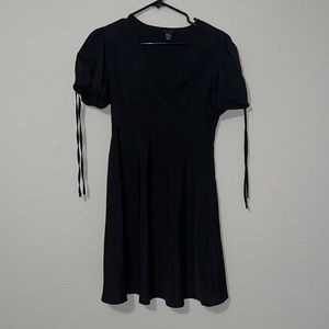 Little black dress❤️